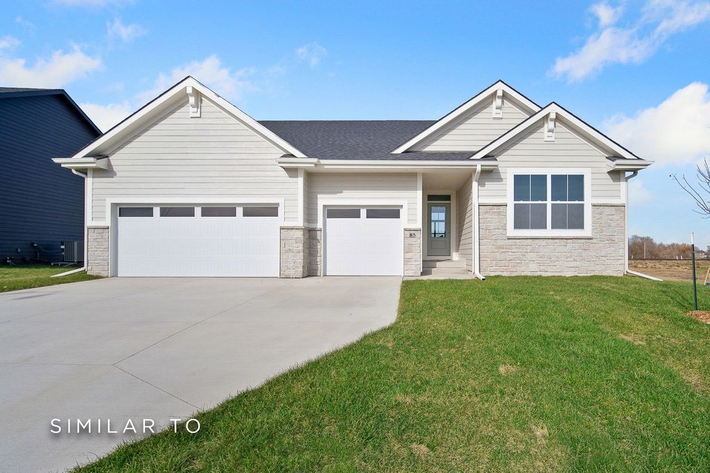 4664 177th Street, Urbandale, IA 50323