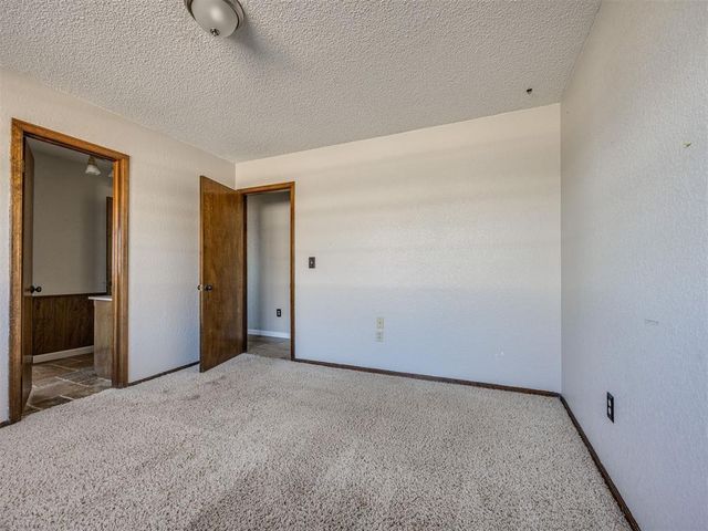 313 W Grand Teton Court, Yukon, OK 73099