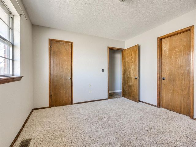 313 W Grand Teton Court, Yukon, OK 73099