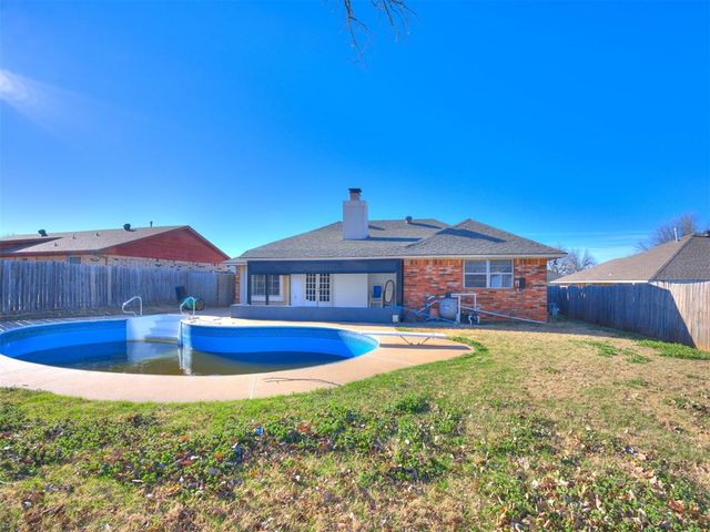 313 W Grand Teton Court, Yukon, OK 73099