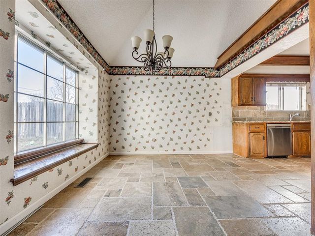 313 W Grand Teton Court, Yukon, OK 73099