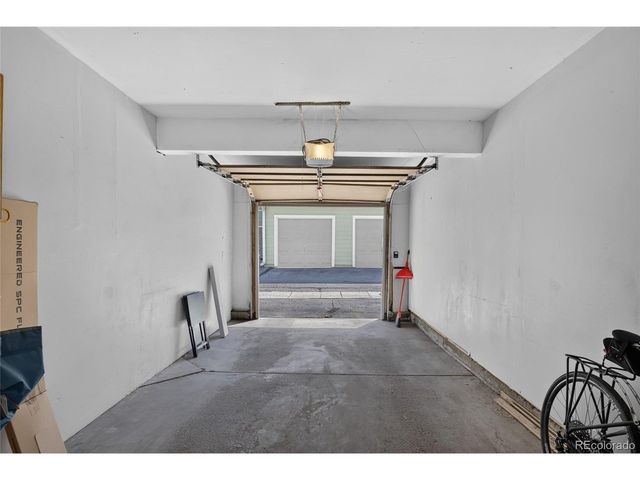 540 S Forest St 4-202, Denver, CO 80246
