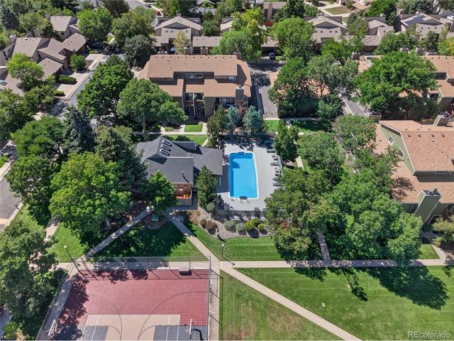 540 S Forest St 4-202, Denver, CO 80246