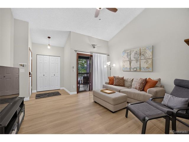 540 S Forest St 4-202, Denver, CO 80246