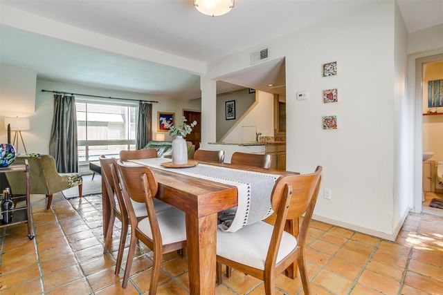 2710 Douglas Avenue 114, Dallas, TX 75219