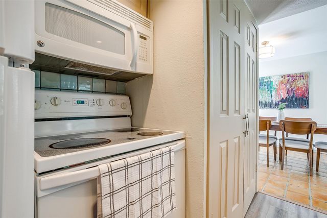 2710 Douglas Avenue 114, Dallas, TX 75219