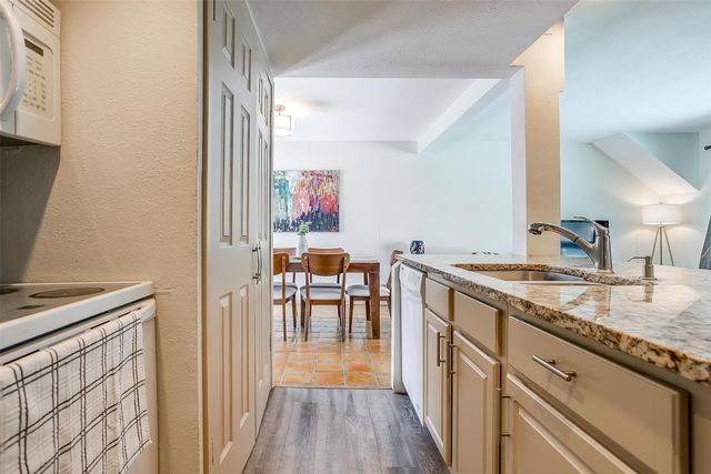 2710 Douglas Avenue 114, Dallas, TX 75219