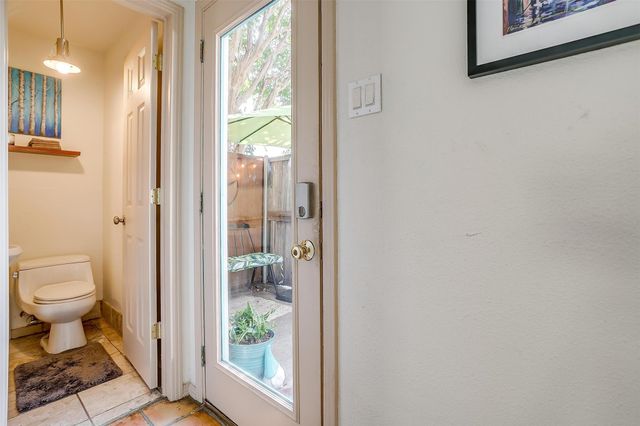 2710 Douglas Avenue 114, Dallas, TX 75219