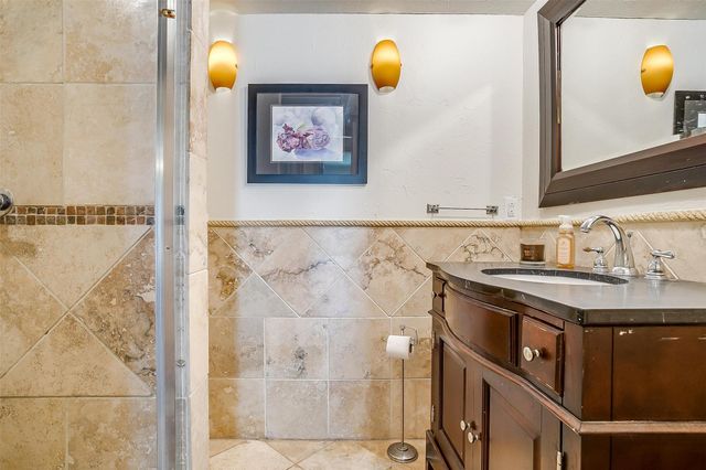 2710 Douglas Avenue 114, Dallas, TX 75219