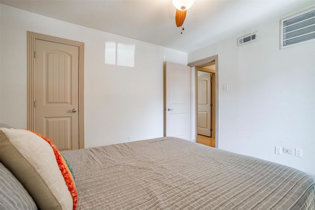 2710 Douglas Avenue 114, Dallas, TX 75219