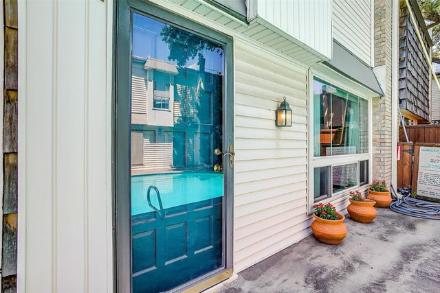 2710 Douglas Avenue 114, Dallas, TX 75219