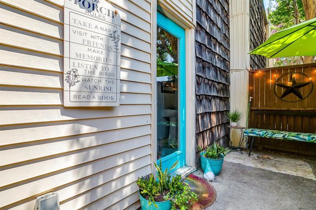 2710 Douglas Avenue 114, Dallas, TX 75219