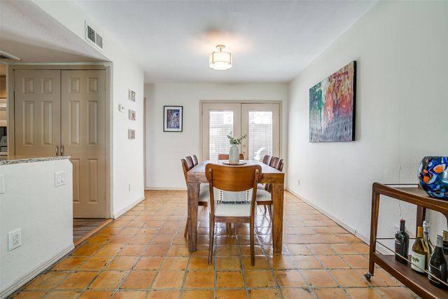 2710 Douglas Avenue 114, Dallas, TX 75219