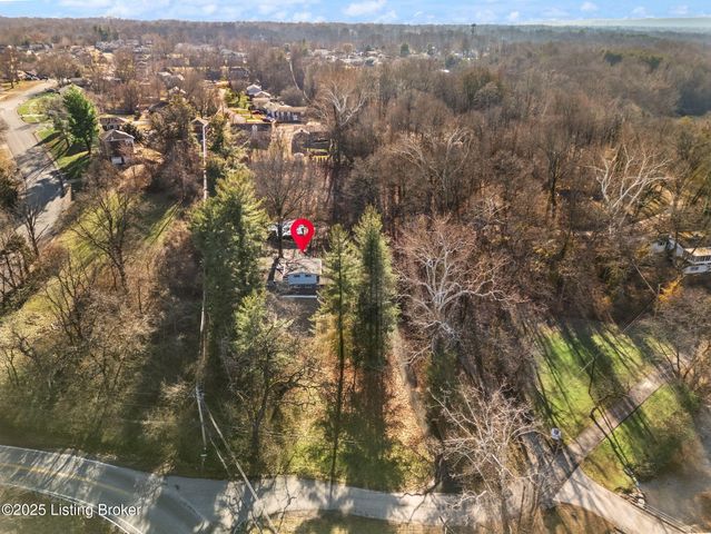 5901 Stansbury Ln, Louisville, KY 40291