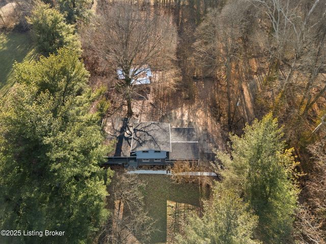 5901 Stansbury Ln, Louisville, KY 40291