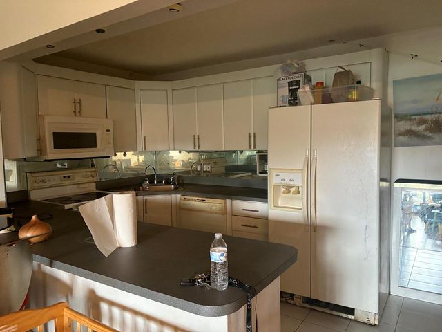1115 Green Pine Boulevard F2, West Palm Beach, FL 33409