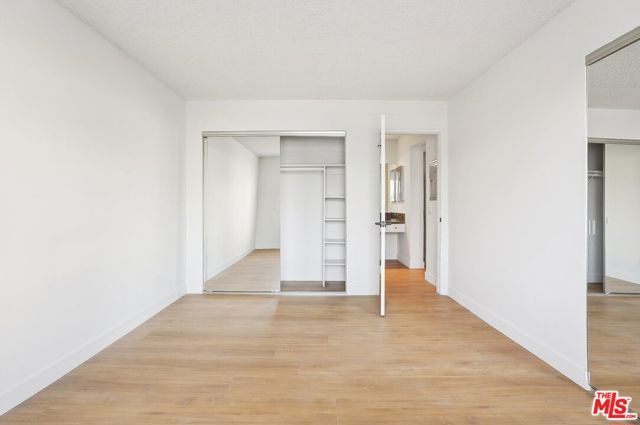 1352 S Carmelina Avenue 308, Los Angeles, CA 90025