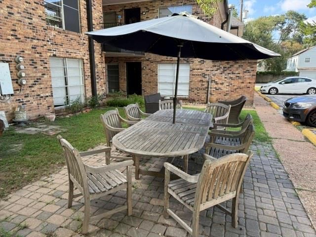 121 E 12th Street 2, Houston, TX 77008