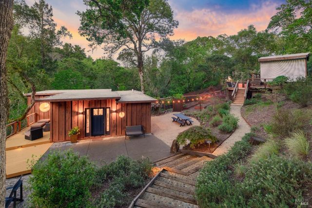 116 Hill Rd, Glen Ellen, CA 95442