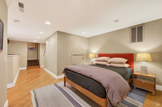 116 Hill Rd, Glen Ellen, CA 95442