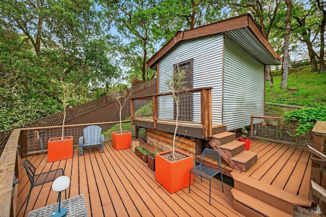 116 Hill Rd, Glen Ellen, CA 95442