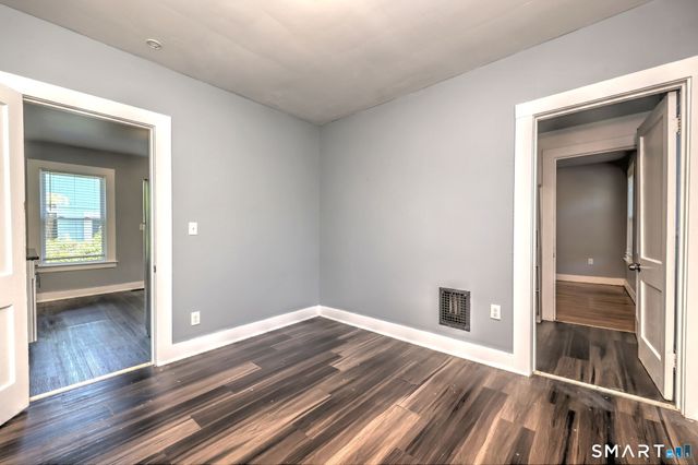 31 Winthrop Street, Meriden, CT 06451