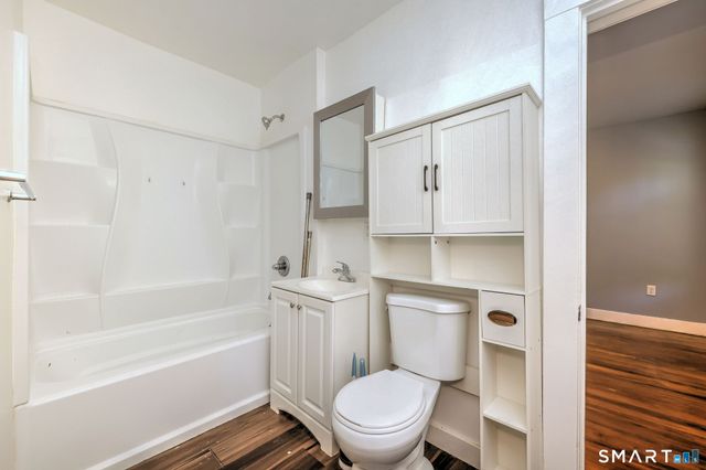 31 Winthrop Street, Meriden, CT 06451