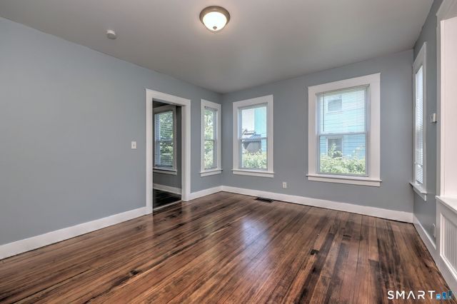 31 Winthrop Street, Meriden, CT 06451