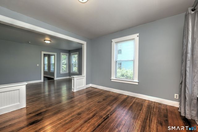31 Winthrop Street, Meriden, CT 06451