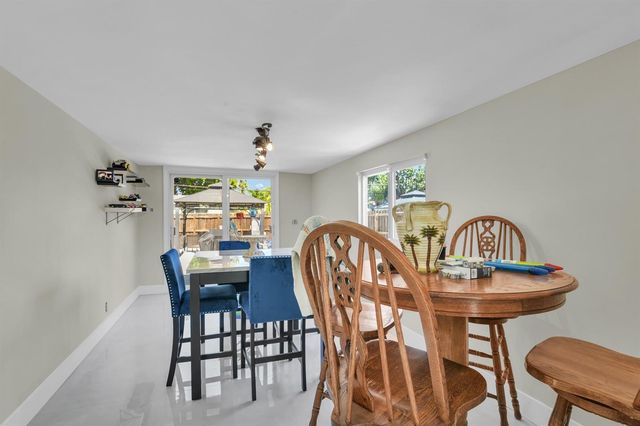 1218 SW 2ND Avenue, Pompano Beach, FL 33060