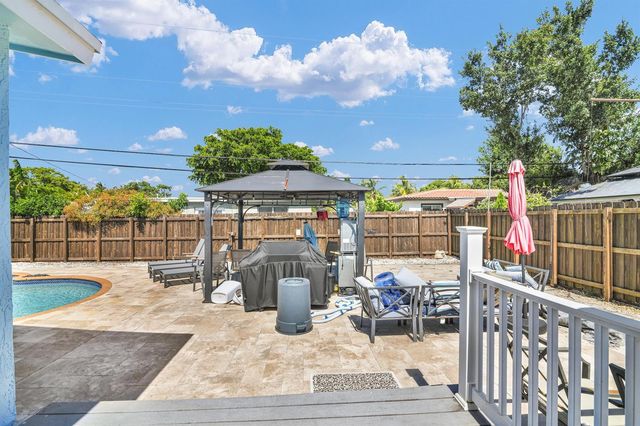 1218 SW 2ND Avenue, Pompano Beach, FL 33060