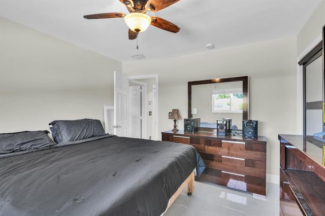 1218 SW 2ND Avenue, Pompano Beach, FL 33060