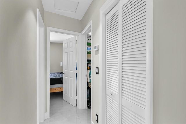 1218 SW 2ND Avenue, Pompano Beach, FL 33060