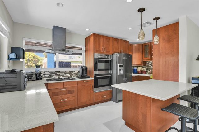 1218 SW 2ND Avenue, Pompano Beach, FL 33060