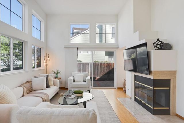 2041 Haines Place, Santa Clara, CA 95051