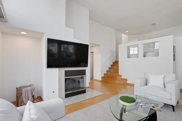 2041 Haines Place, Santa Clara, CA 95051