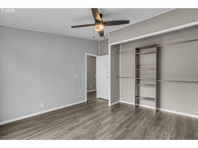 672 Sw SUNSET Way, Troutdale, OR 97060