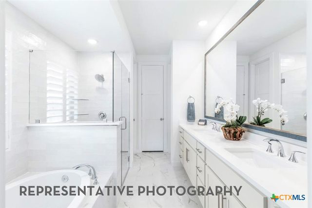 357 Blue Summit Bend, Liberty Hill, TX 78642