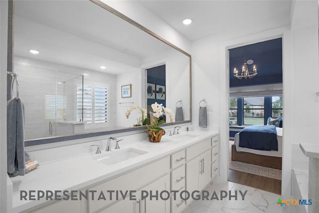 357 Blue Summit Bend, Liberty Hill, TX 78642