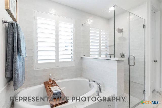 357 Blue Summit Bend, Liberty Hill, TX 78642