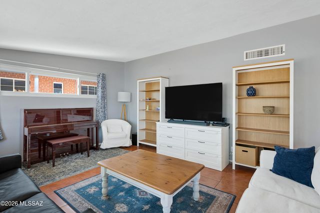 4232 E Poe Street, Tucson, AZ 85711