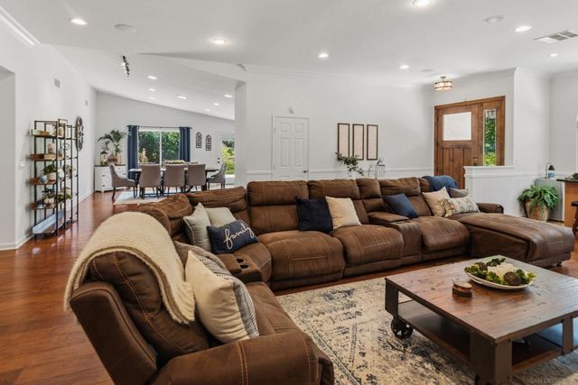 13126 Silver Saddle Ln, Poway, CA 92064