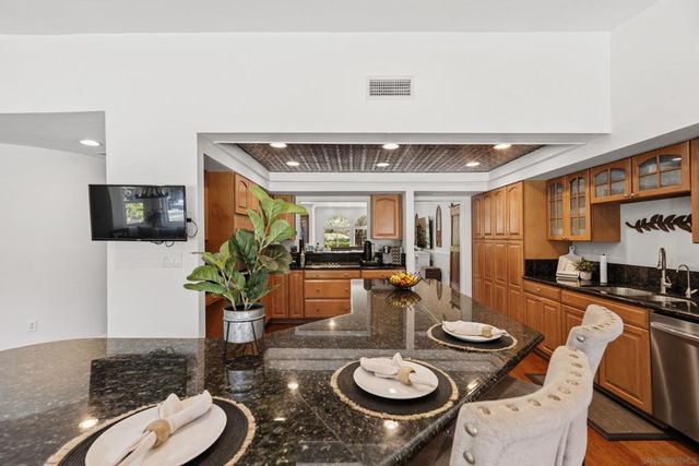 13126 Silver Saddle Ln, Poway, CA 92064