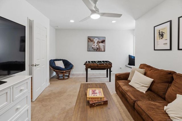 13126 Silver Saddle Ln, Poway, CA 92064