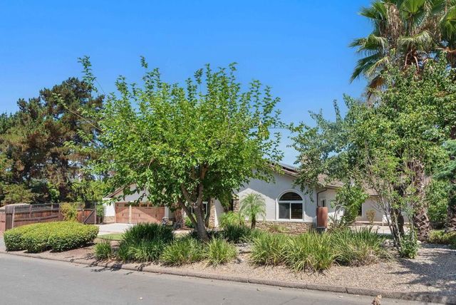 13126 Silver Saddle Ln, Poway, CA 92064