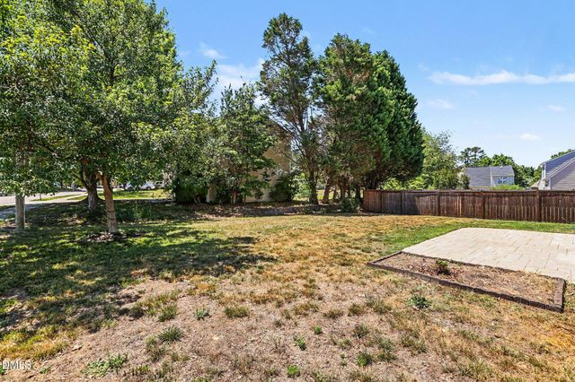 1019 Penncross Drive, Raleigh, NC 27610