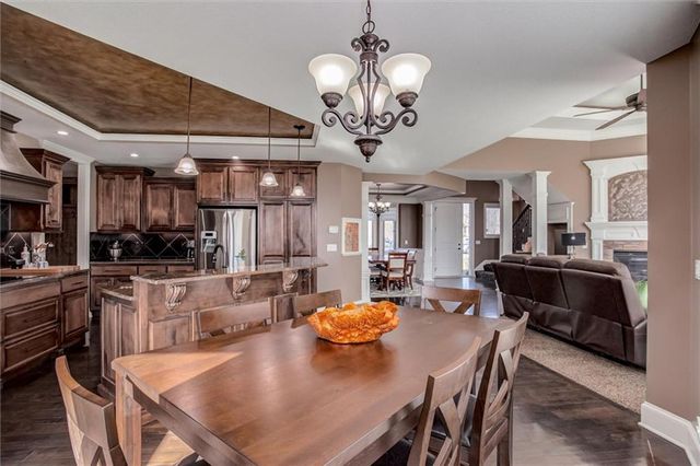 8005 Belford Street, Shawnee, KS 66218