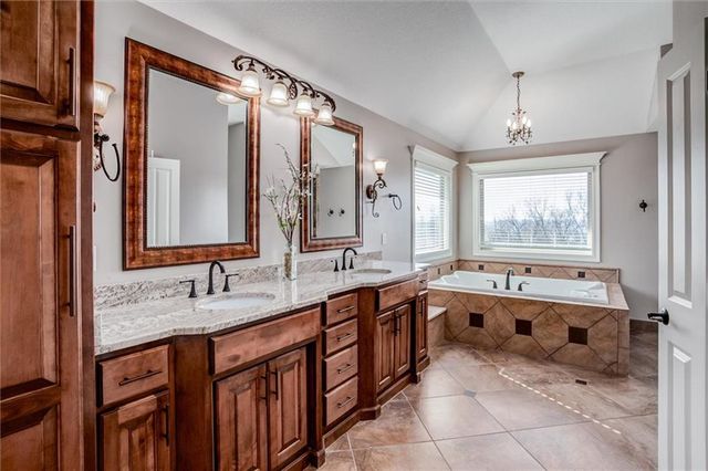 8005 Belford Street, Shawnee, KS 66218