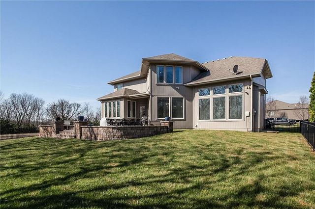 8005 Belford Street, Shawnee, KS 66218