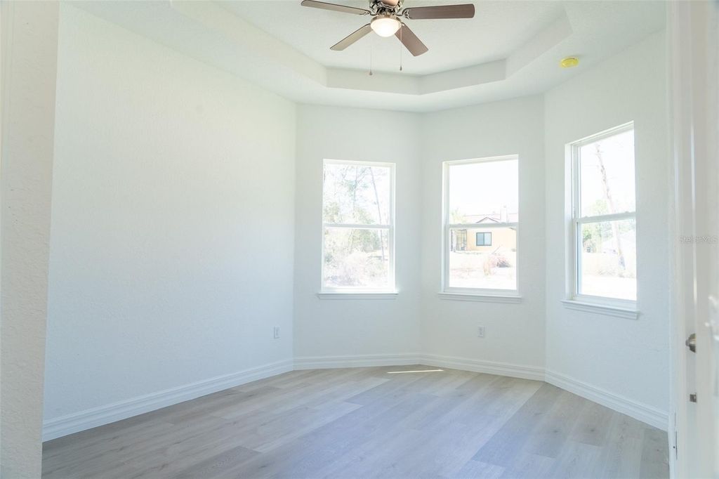 Image 21 of property listing at 16559 SW 48TH TERRACE, Ocala, FL 34473